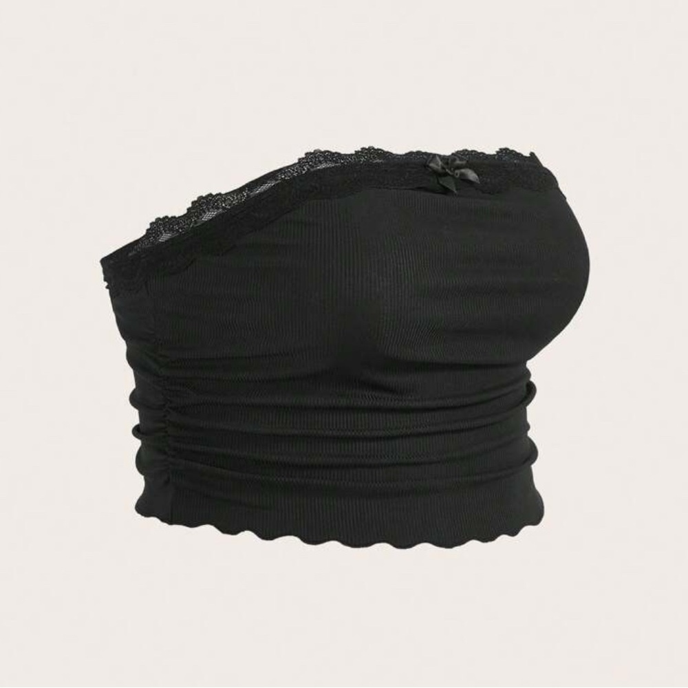 SHEIN Black Lace Trim Crop Top